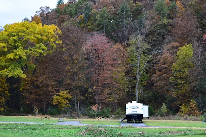 Rivers Edge Campground Picture 1