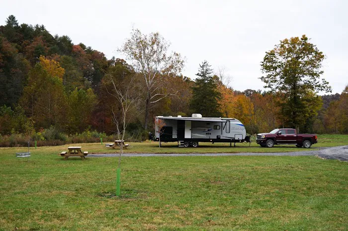 Rivers Edge Campground Picture 7