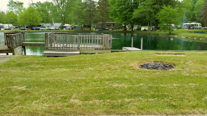 Hide-A-Way Lakes Campground Picture 3