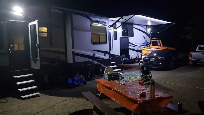 Cathedral Pines Camp Ground Picture 2