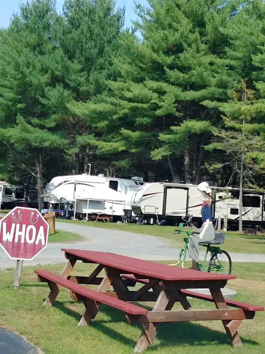 Happy Horseshoe Campground Picture 5