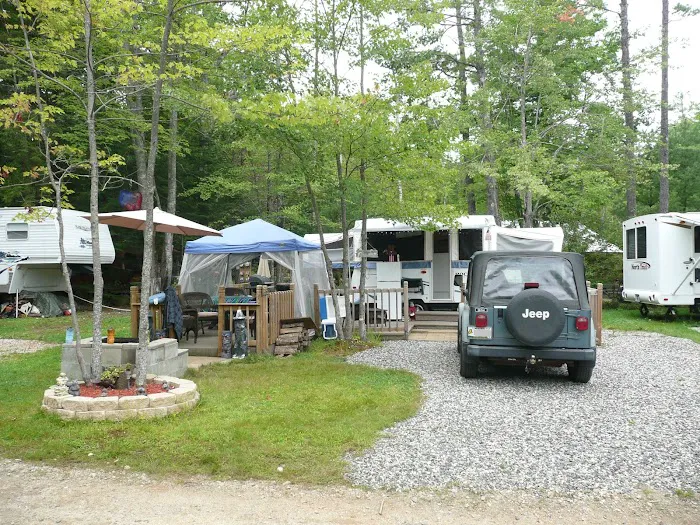 Mac's Camping Area Picture 9