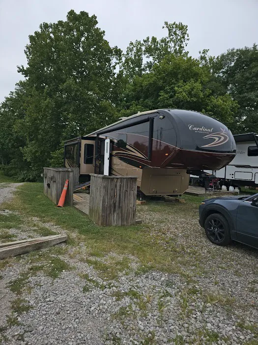 Varlas Campgrounds, RV Mobile Home Parts, Laundromat & Propane Sales Picture 3