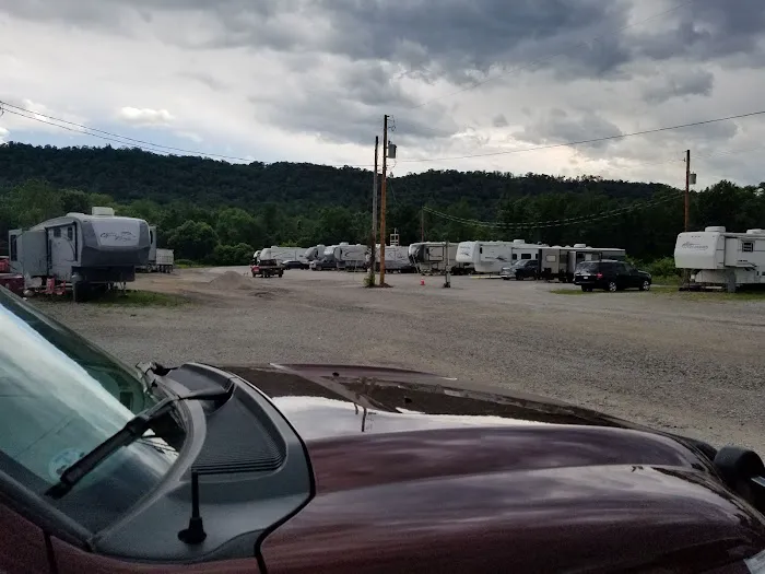 Varlas Campgrounds, RV Mobile Home Parts, Laundromat & Propane Sales Picture 4