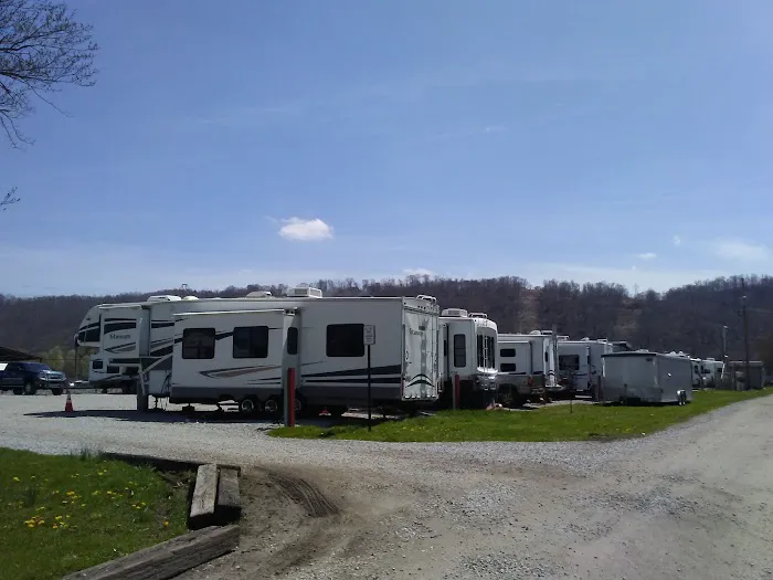 Riverfront Park RV Campground Picture 2