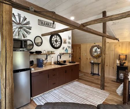 Sweet Springs Glamping