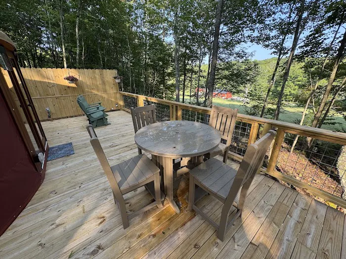 Sweet Springs Glamping Picture 7