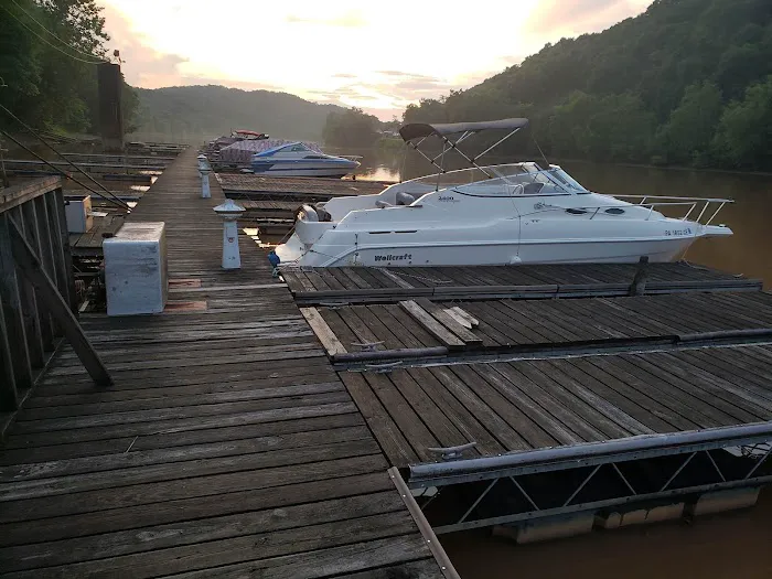 Two Rivers Campground & Marina Picture 2