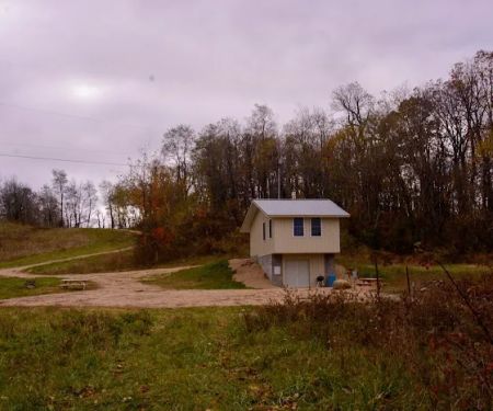 4 Mile Rock Meadows RV Camping