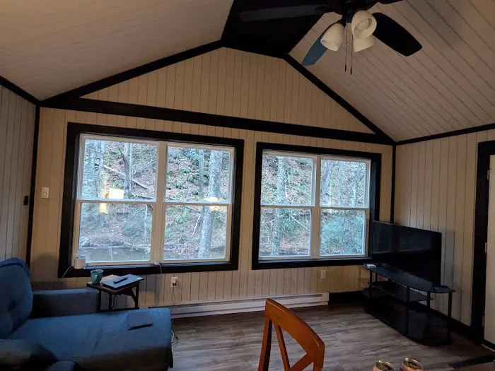 Tyebello Cabin Picture 1