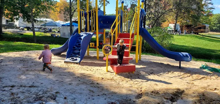 Stoney Creek Resort and Campground Picture 2