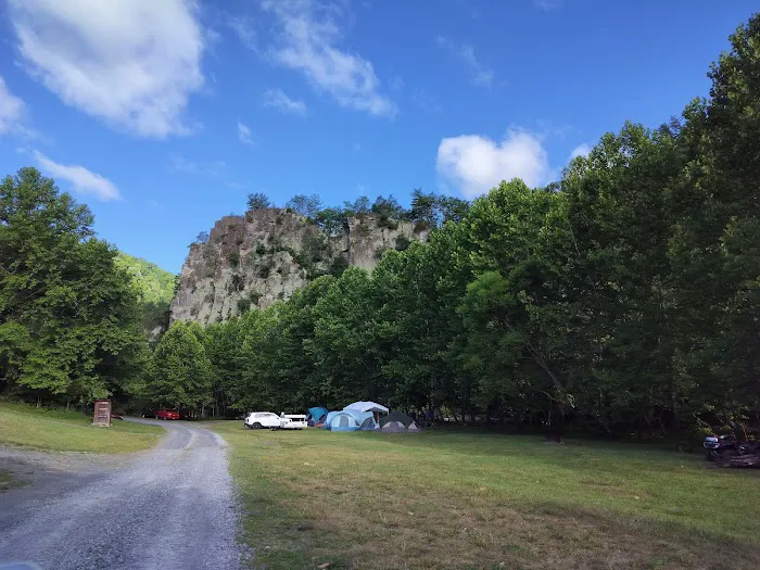 Eagle Rocks Campground Picture 10