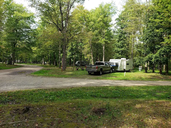 Lake Village Campground Picture 6