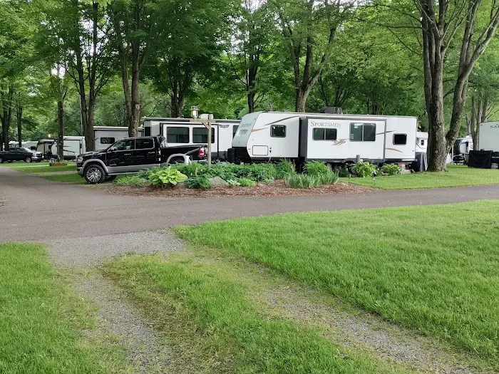 Bay Shore Campgrounds Picture 6