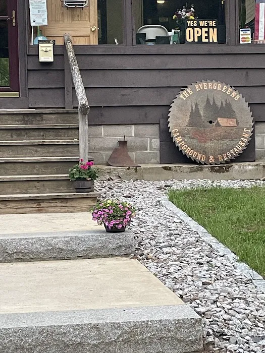 Evergreens Campground & Restaurant Picture 7