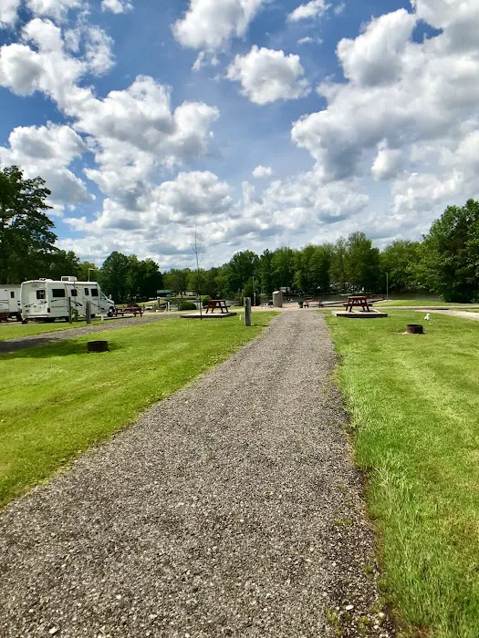 Paradise Lakes Family Campground Picture 6