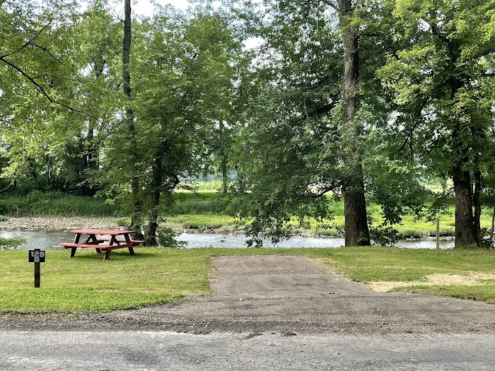 Fombell Landing Campground Picture 1