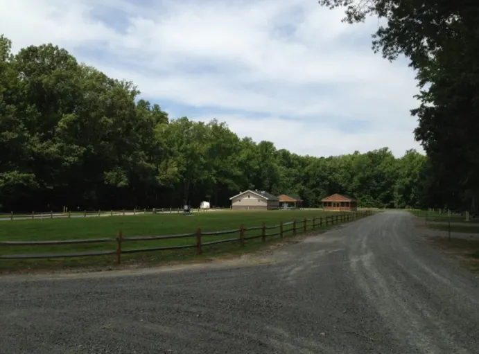 MWR Northwest Stewart RV Campground Picture 10