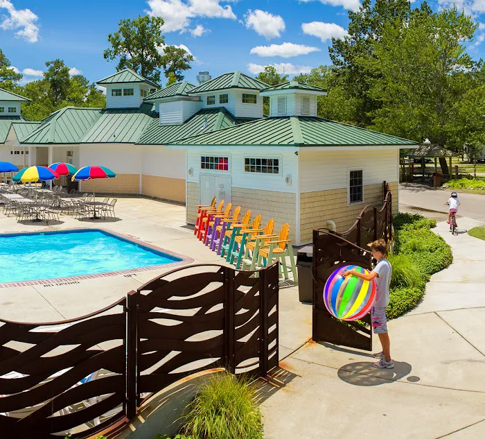 Holiday Trav-L-Park Picture 6