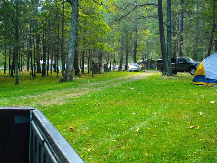 Thorn Spring Park Picture 9