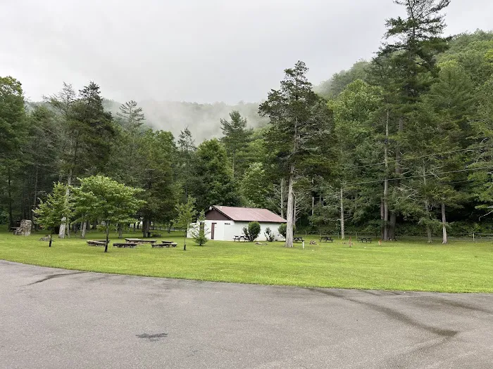 Thorn Spring Park Picture 10