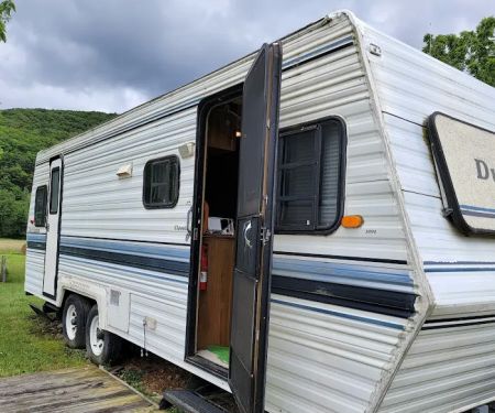 Cave Country Store & Campground