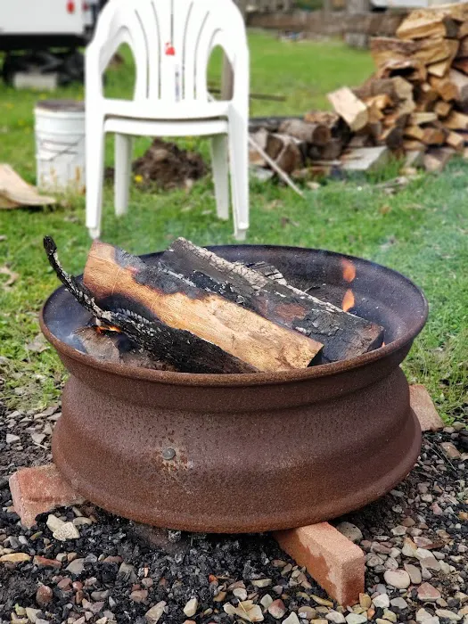 PINE LAKES CAMPGROUND Picture 8