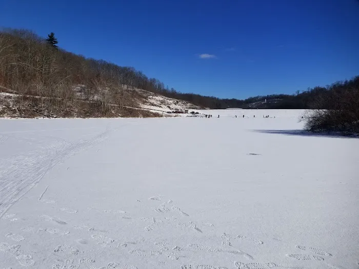 Curtisville Lake and Campground Picture 6