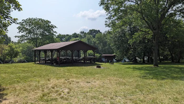 Hutch's grove Picture 1