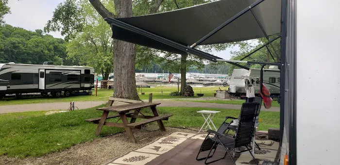 Petersburg Marina & Campgrounds Picture 4