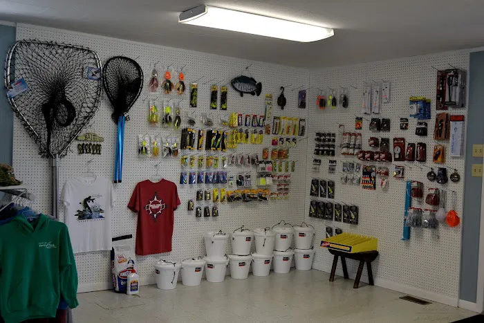 Leesville North Fork Marina & Campground Picture 5