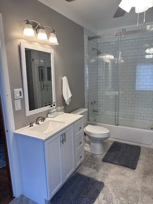 Rock Lane Realty LLC, RV Sites, Fully Furnished Monthly Rentals Picture 2