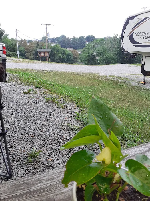 Harrison Park RV Camp Picture 3