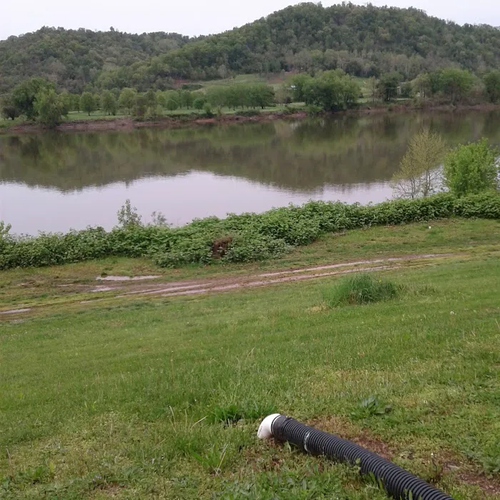 Mullett's Campground Picture 8