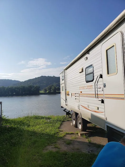 Mullett's Campground Picture 6