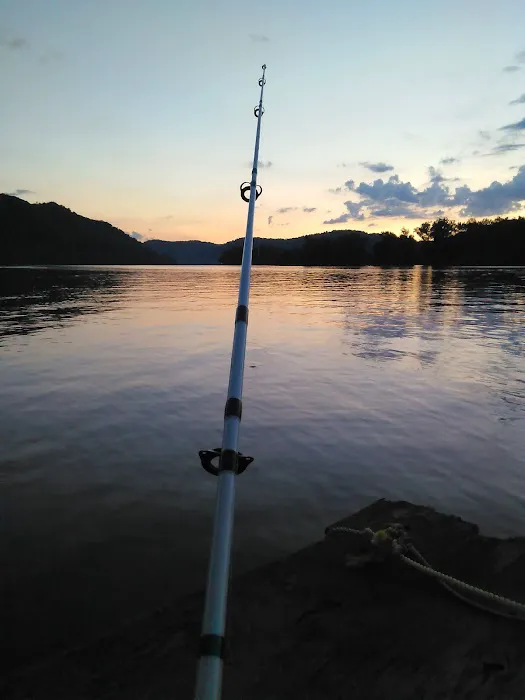 Mullett's Campground Picture 9