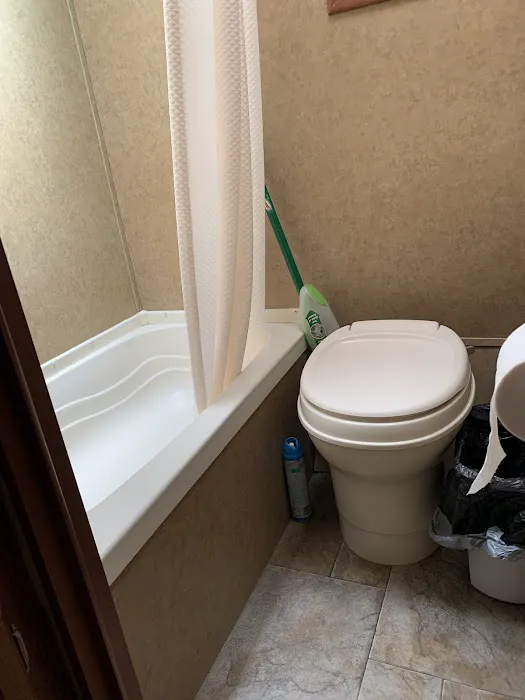 Fishermen paradise campground Picture 2