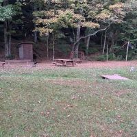 Camp Stoops LLC. ico