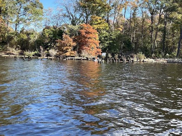 Holladay Island East Picture 3