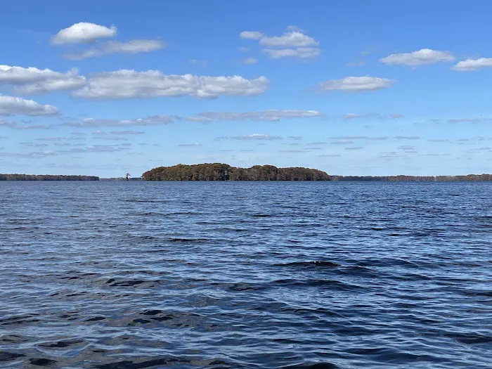 Holladay Island East Picture 2