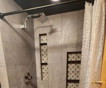 Lucky Lakefront Cabin