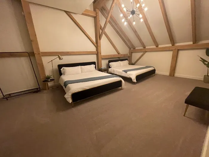 The Hemlock Place Picture 6