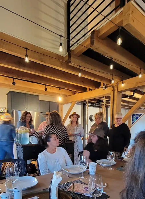 The Hemlock Place Picture 9