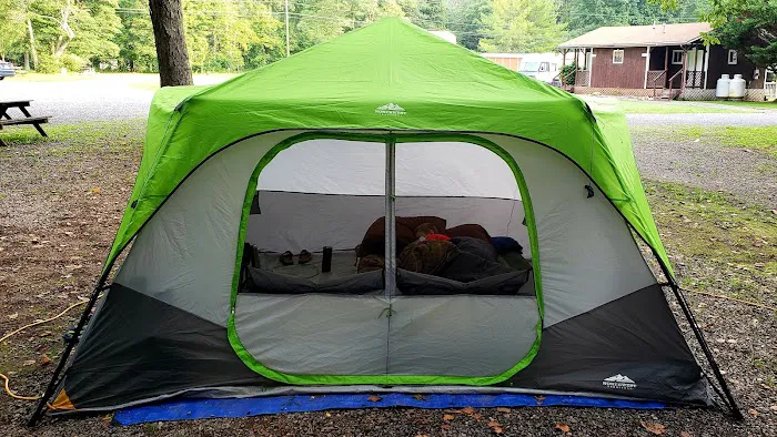 Buckhorne Country Store and Campground Picture 3