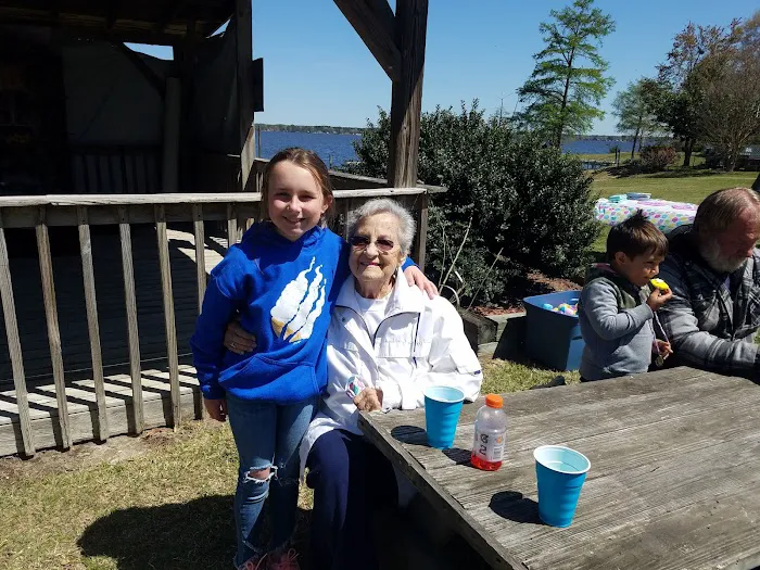 Strick's Family Campground Picture 9