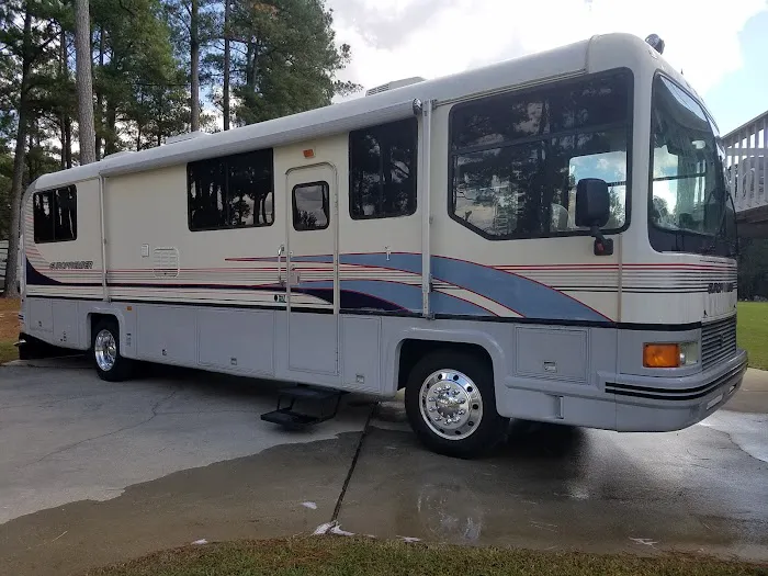 Strick's Family Campground Picture 3
