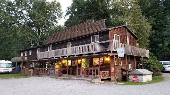 Broken Wheel Campground Picture 4