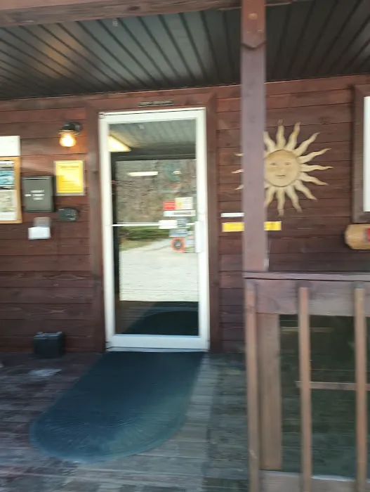 Broken Wheel Campground Picture 3