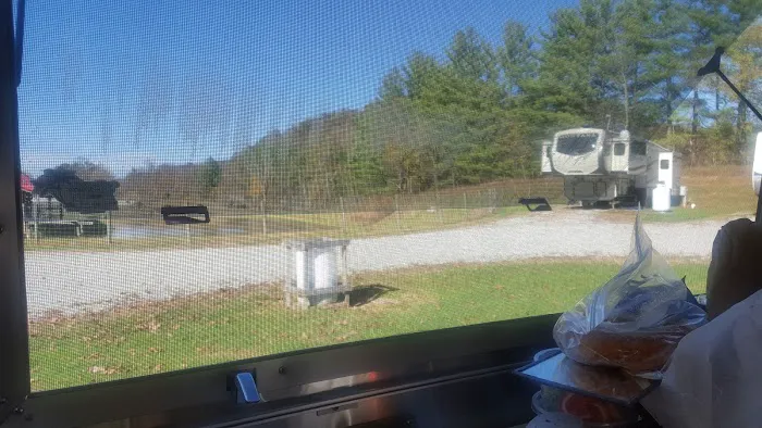 Oakview Campground Picture 6