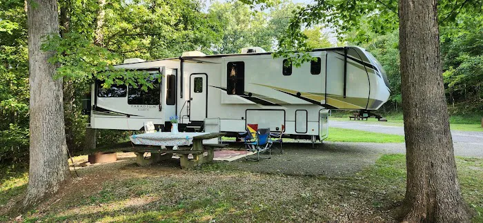 Mountwood Park Campground Picture 1